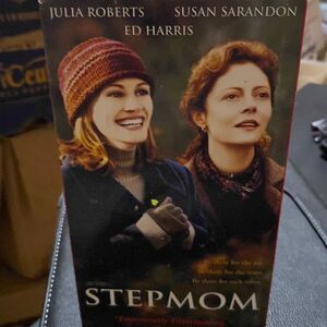 VHS Movie “StepMom”